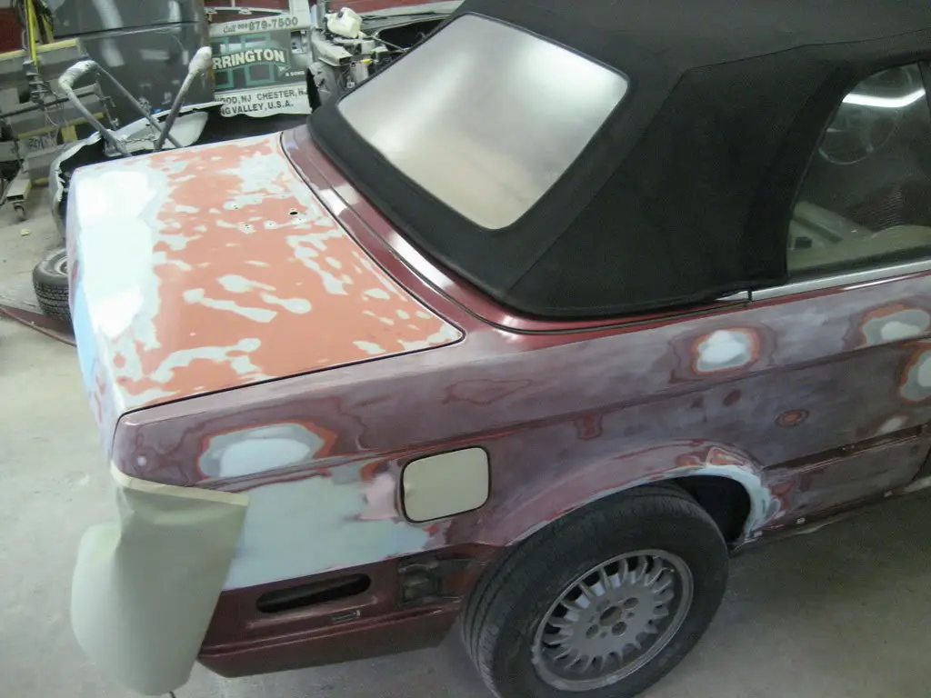 1992 BMW 325i in Calypso Red, photo 22