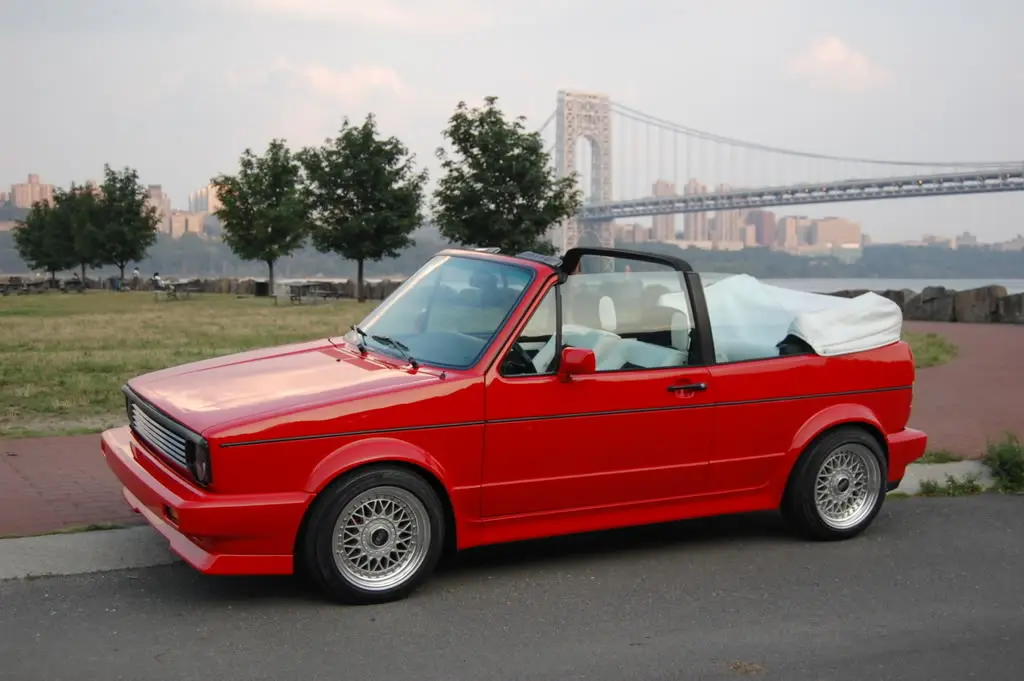 1990 VW Cabriolet in Ferrari Red, photo 89