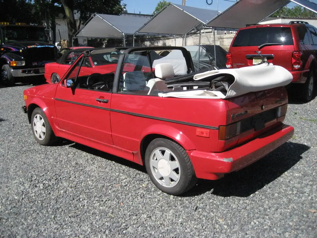 1990 VW Cabriolet in Ferrari Red, photo 6
