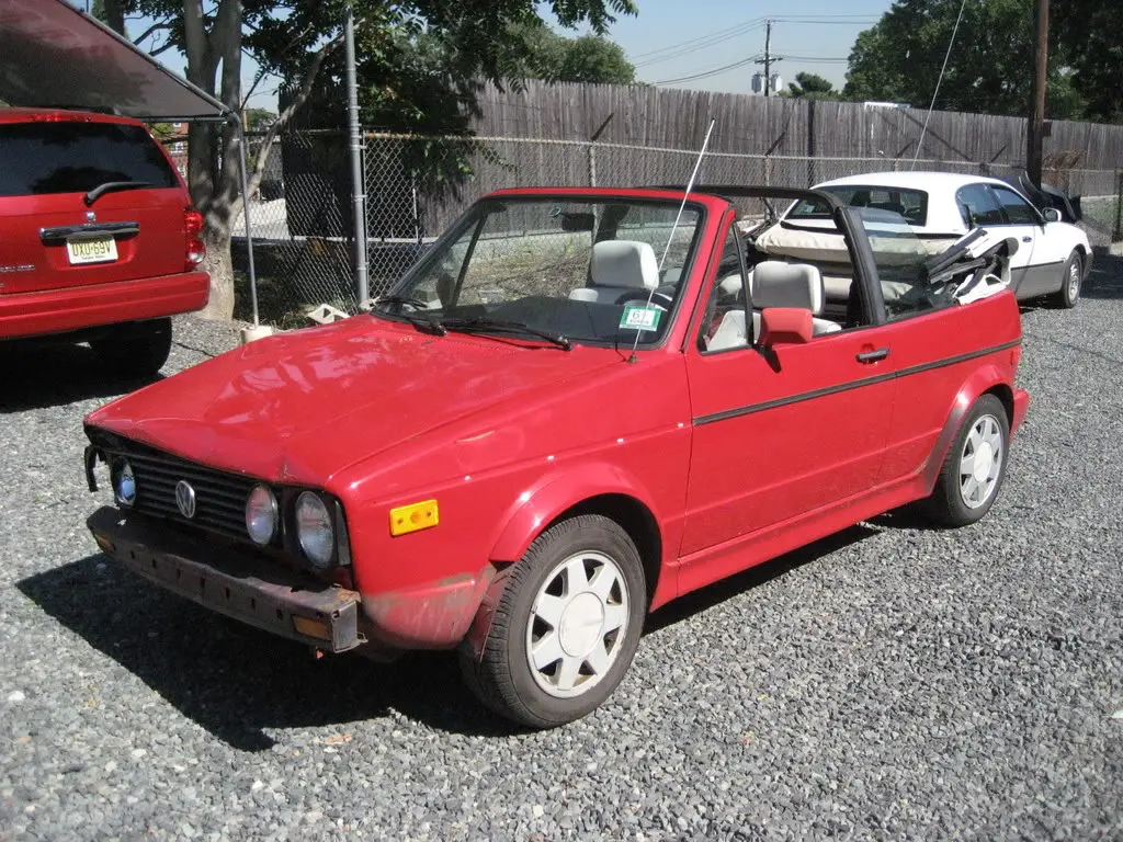 1990 VW Cabriolet in Ferrari Red, photo 2