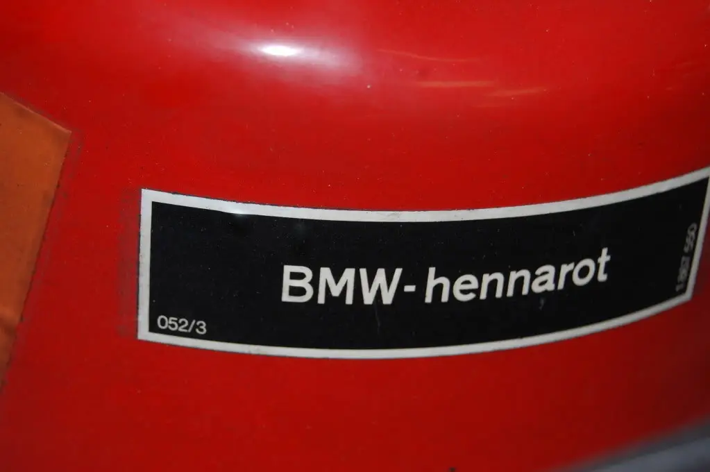1984 BMW 325 Euro M-Tech 1 in Henna Red, photo 13