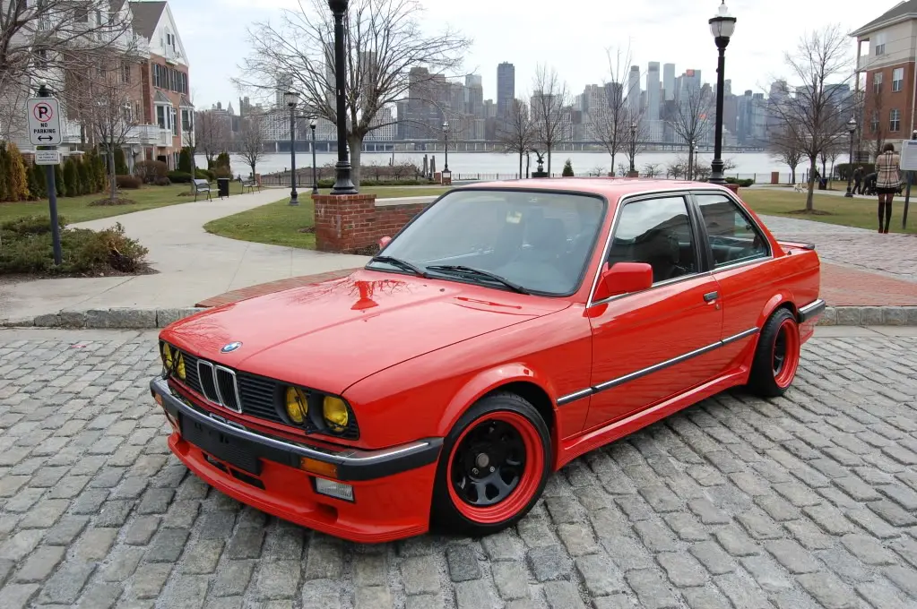 1984 BMW 325 Euro M-Tech 1 in Henna Red, photo 7