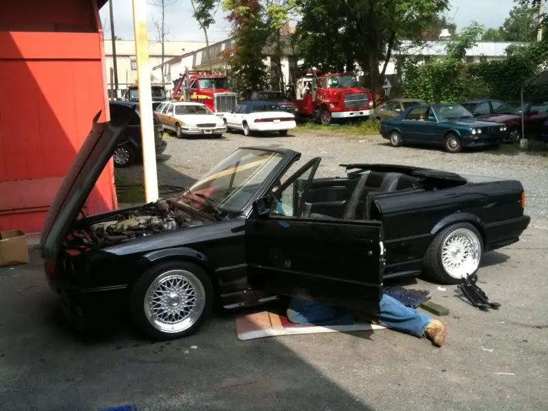 1990 BMW 325i Convertible, Triple Black, photo 42