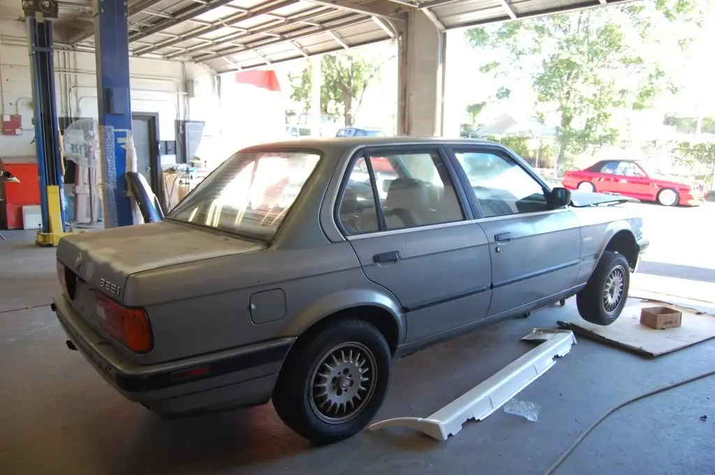 1989 BMW E30 M-Tech II Sedan, photo 3