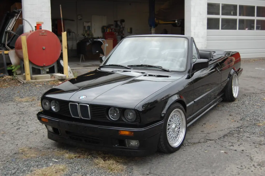 1990 BMW 325i Convertible, Triple Black, photo 62