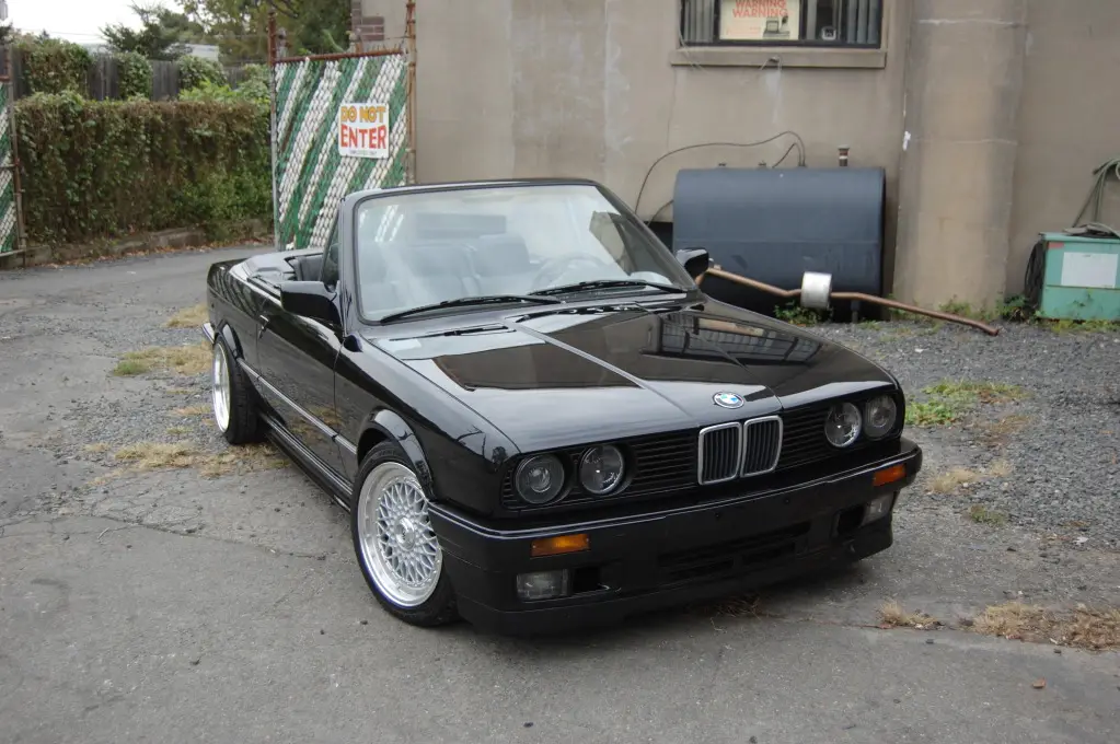 1990 BMW 325i Convertible, Triple Black, photo 61