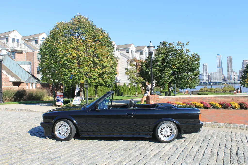 1990 BMW 325i Convertible, Triple Black, photo 50