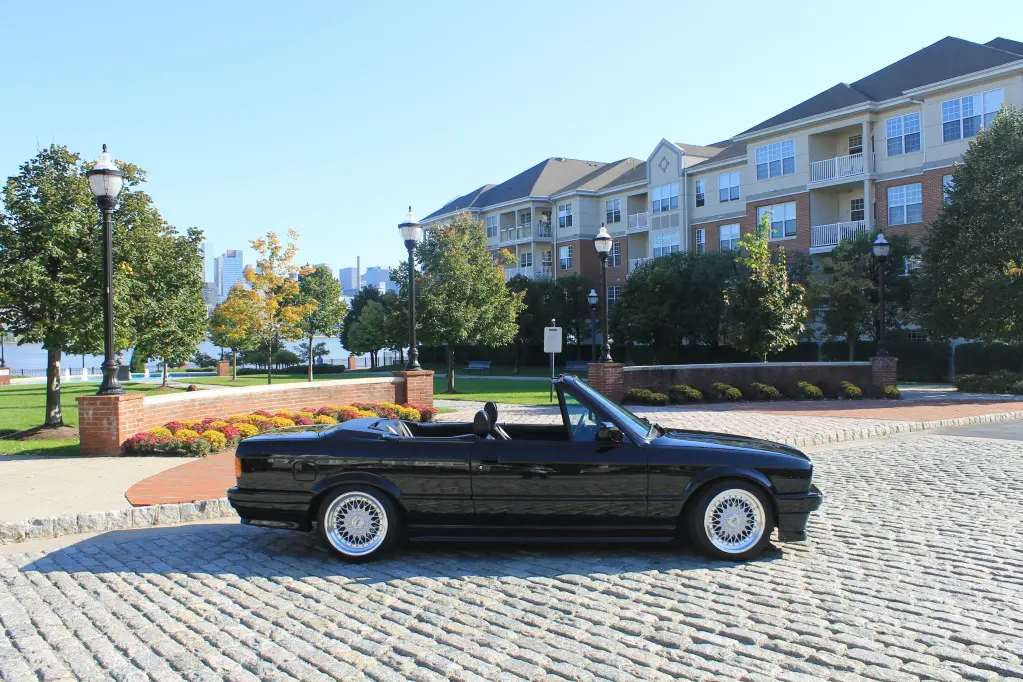 1990 BMW 325i Convertible, Triple Black, photo 53