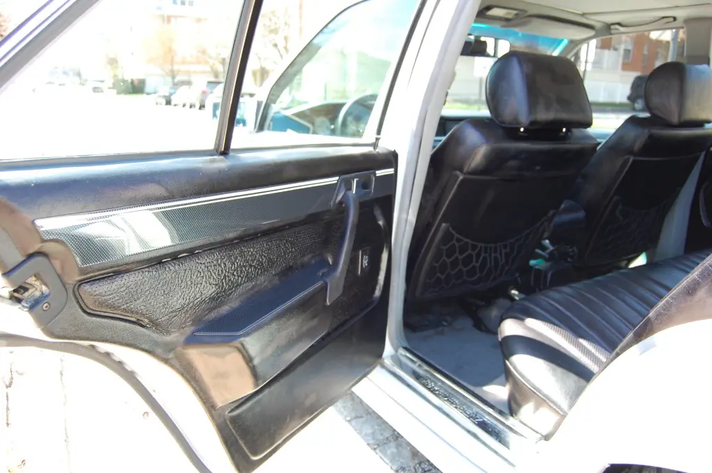 1989 Mercedes 190E 2.6 with AMG Kit, photo 23