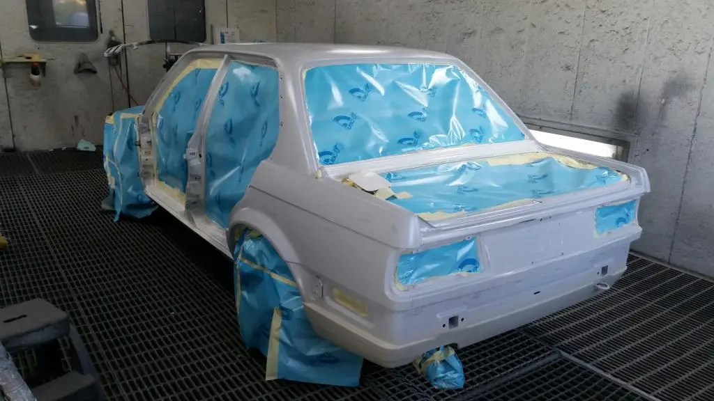 1989 BMW 325i Sedan in Alpine White, photo 32