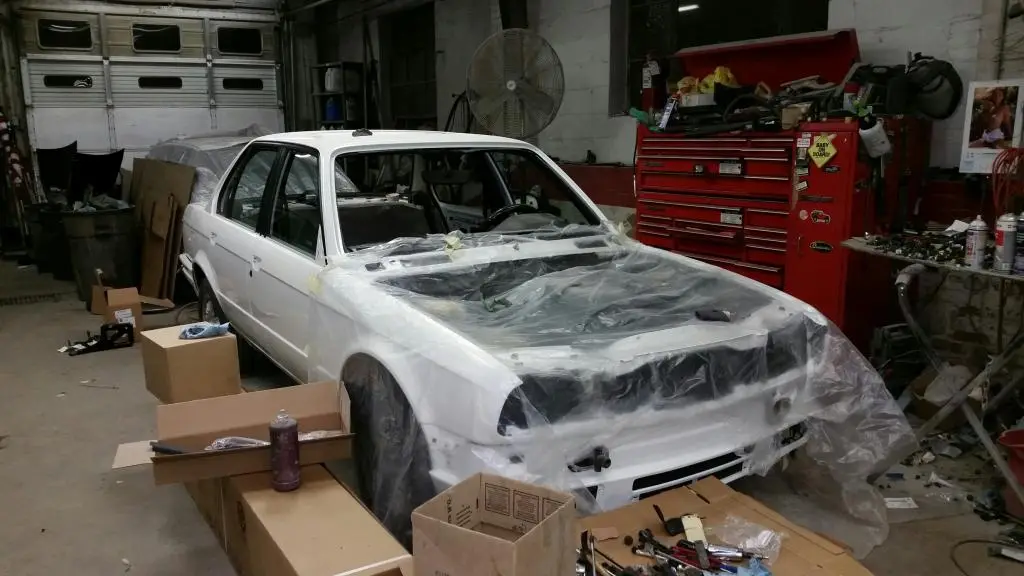 1989 BMW 325i Sedan in Alpine White, photo 38