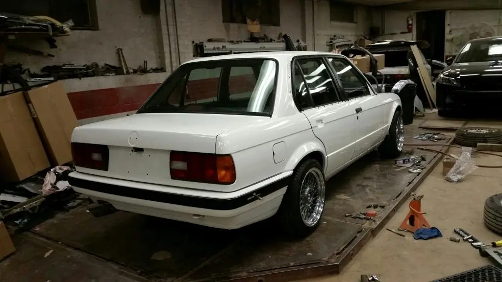 1989 BMW 325i Sedan in Alpine White, photo 51