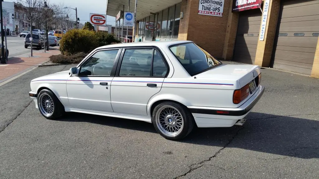1989 BMW 325i Sedan in Alpine White, photo 67