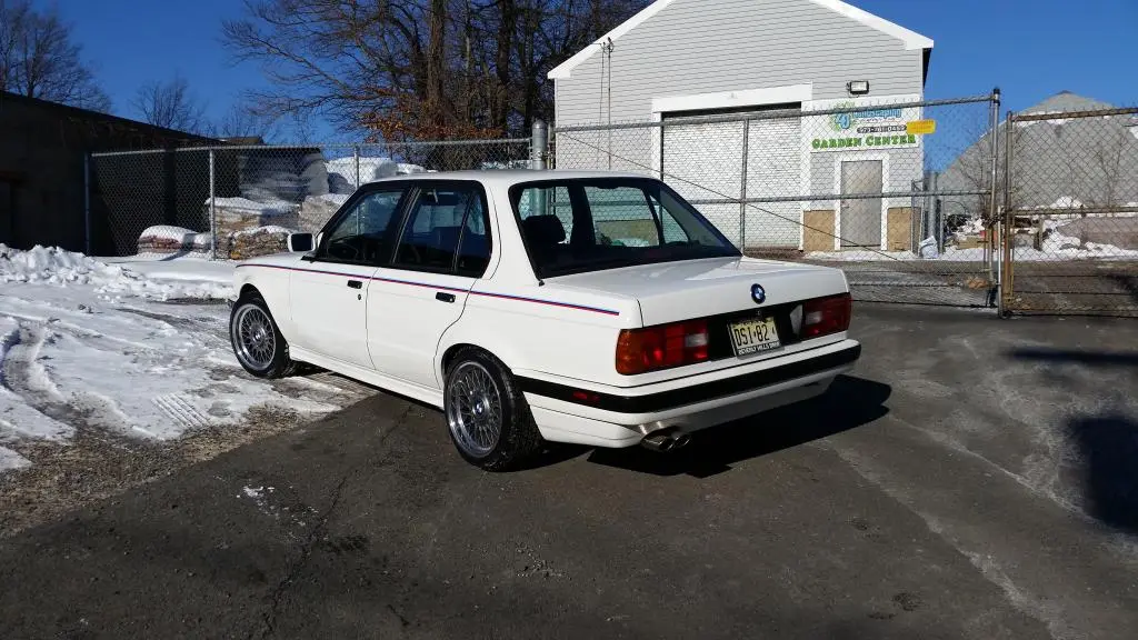 1989 BMW 325i Sedan in Alpine White, photo 84