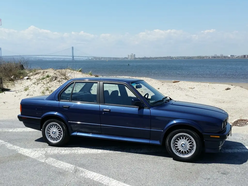 1991 BMW 325iX with Shaved Doors, photo 31