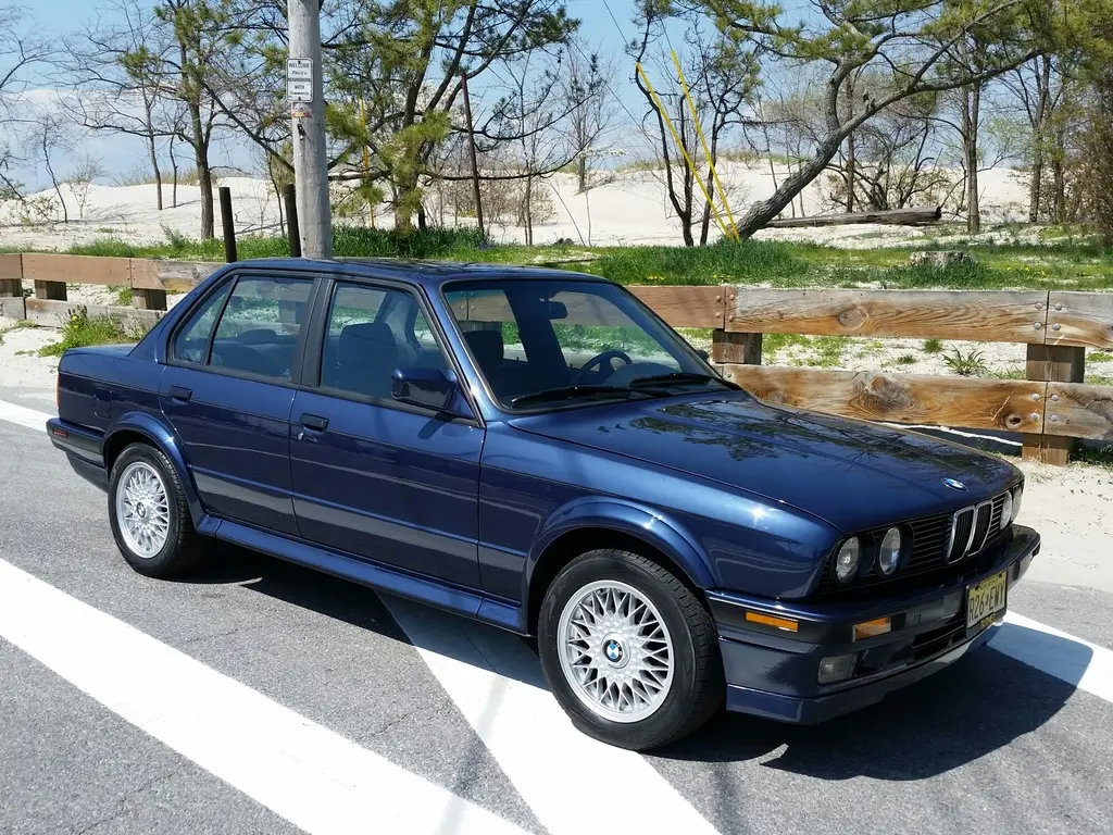 1991 BMW 325iX with Shaved Doors, photo 47